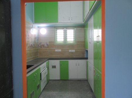7) Li Id : 135 -  Kitchen.JPG